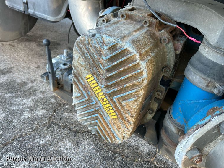 image for item NR9308 2006 Sterling L9500  vacuum truck