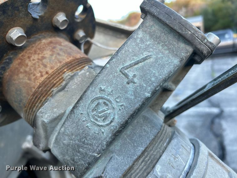 image for item NR9308 2006 Sterling L9500  vacuum truck