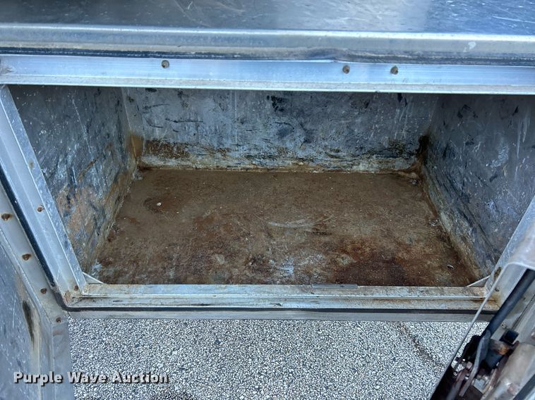 image for item NR9308 2006 Sterling L9500  vacuum truck