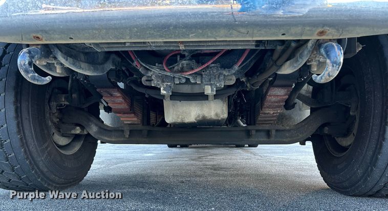 image for item NR9308 2006 Sterling L9500  vacuum truck