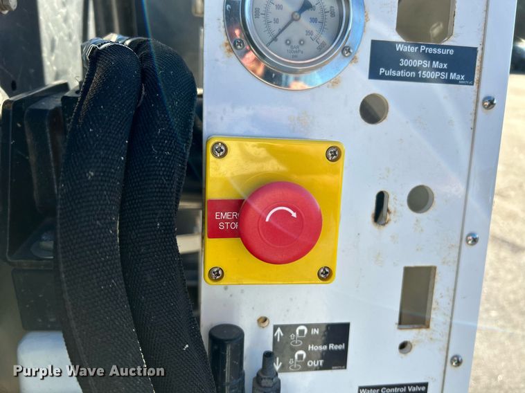 image for item NR9309 2016 Vactor Ramjet  sewer jetter trailer