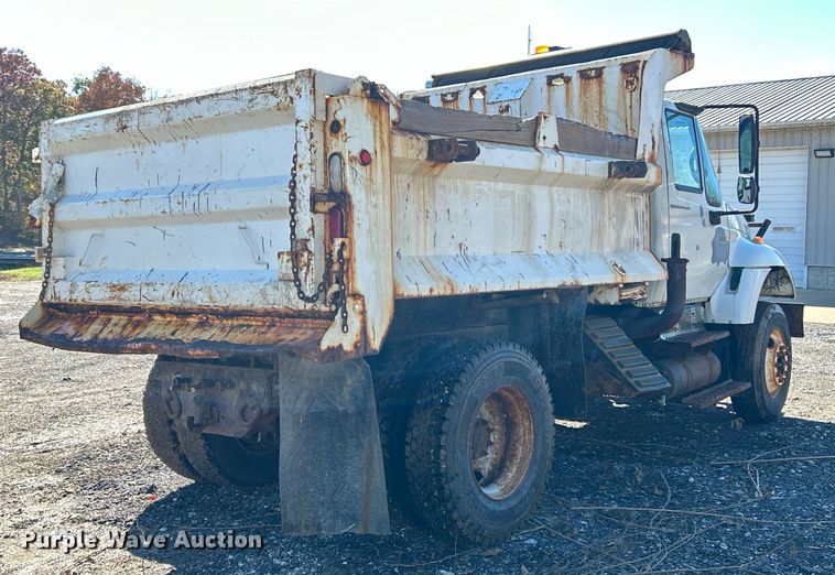 image for item NR9315 2005 International 7400  dump truck