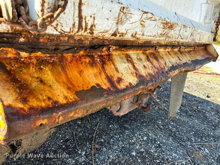 image for item NR9315 2005 International 7400  dump truck