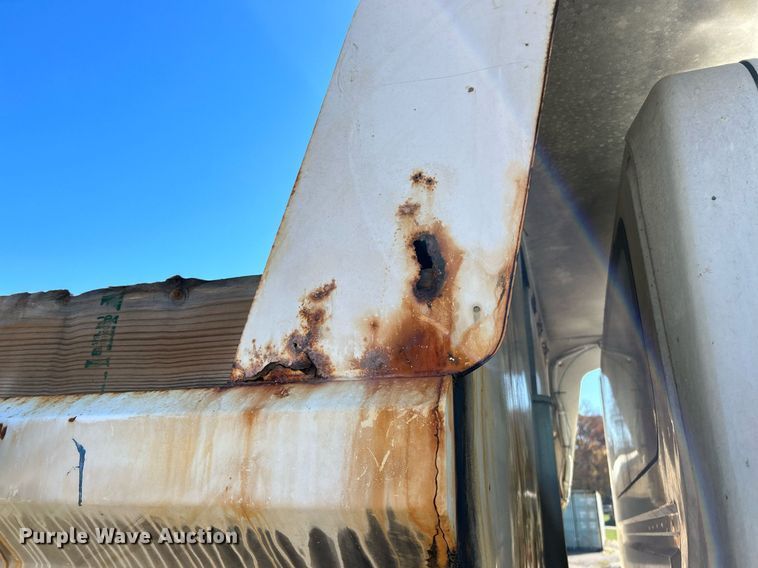 image for item NR9315 2005 International 7400  dump truck