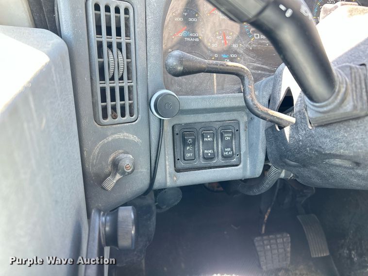 image for item NR9315 2005 International 7400  dump truck