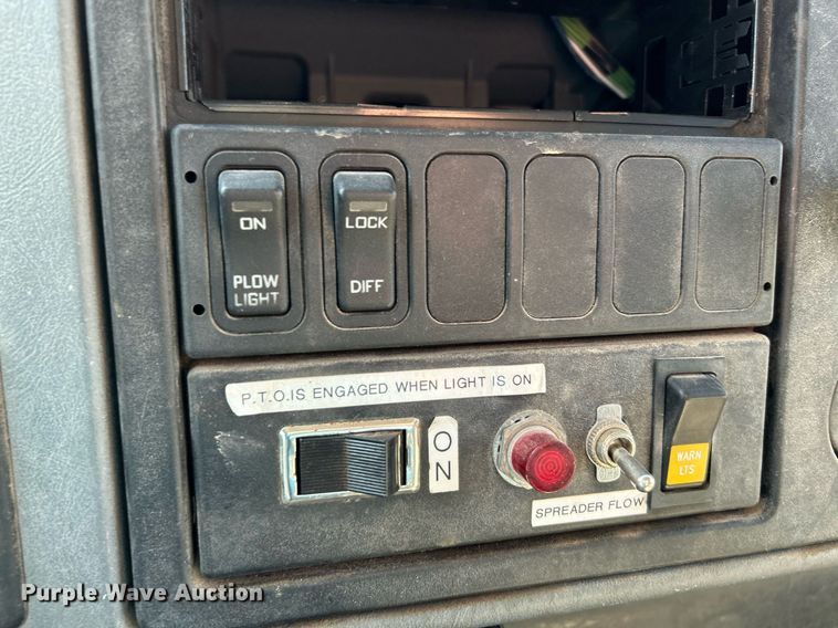 image for item NR9315 2005 International 7400  dump truck