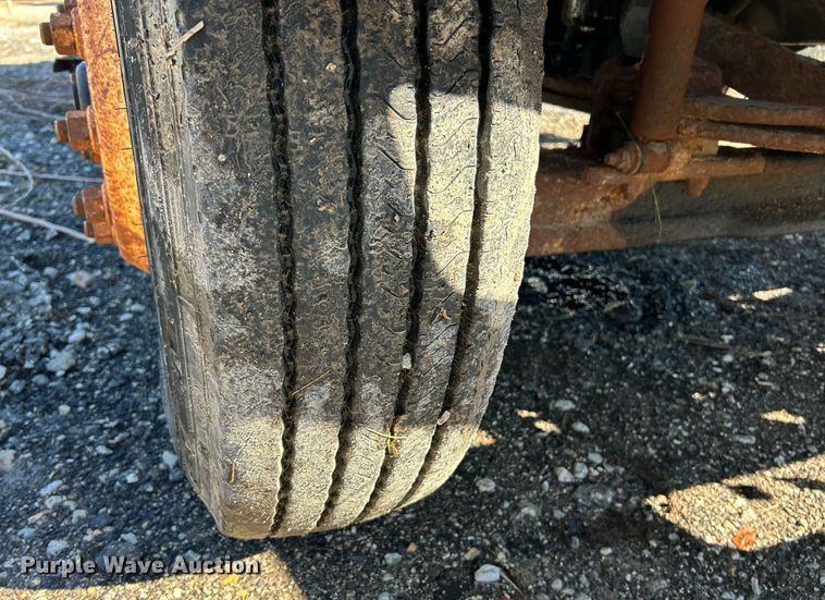 image for item NR9315 2005 International 7400  dump truck