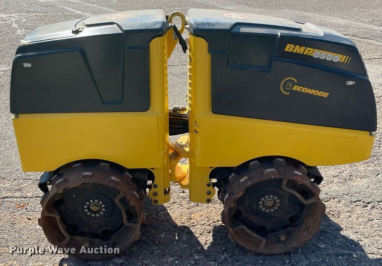 image for item NY9917 2016 Bomag BMP 8500  trench compactor