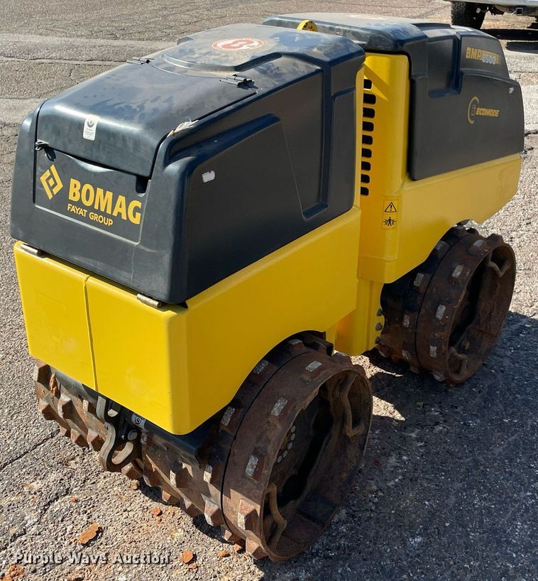 image for item NY9917 2016 Bomag BMP 8500  trench compactor