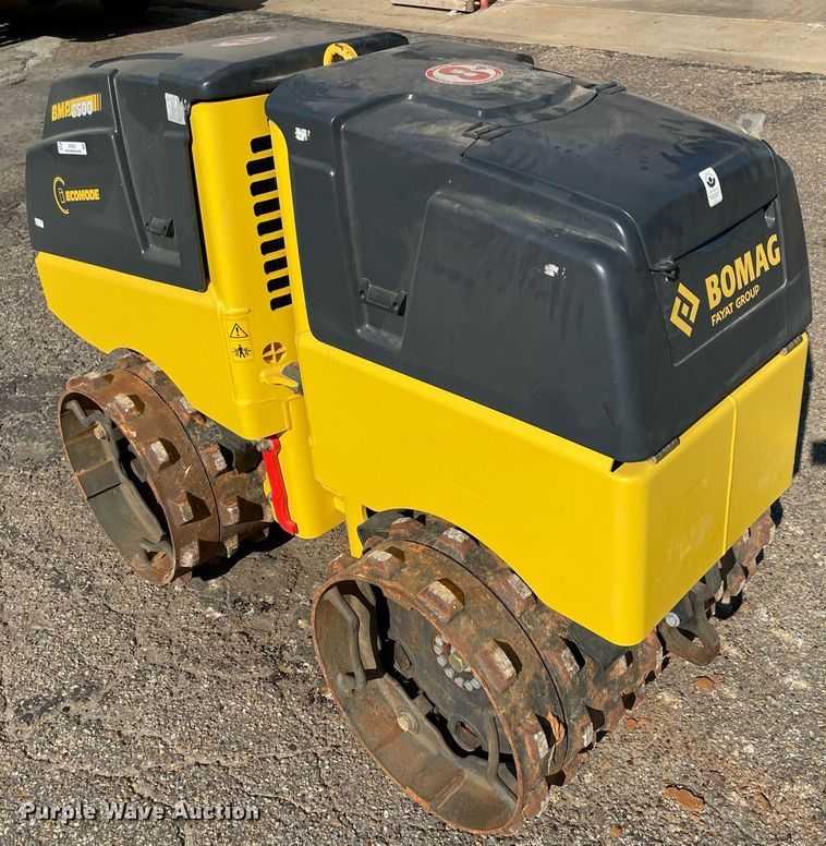 image for item NY9917 2016 Bomag BMP 8500  trench compactor