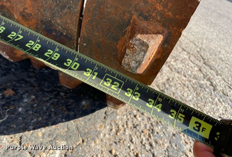 image for item NY9917 2016 Bomag BMP 8500  trench compactor