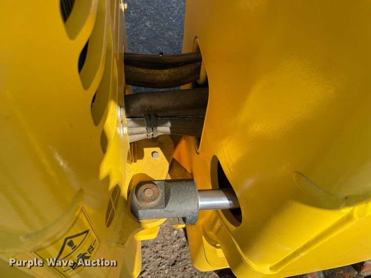 image for item NY9917 2016 Bomag BMP 8500  trench compactor