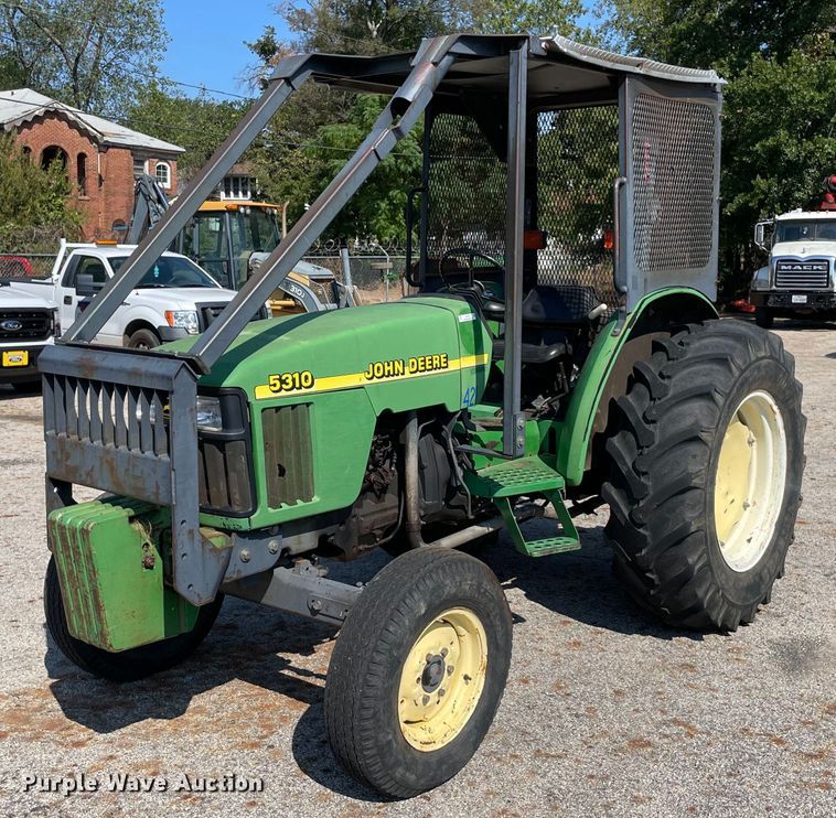 image for item NY9919 2000 John Deere 5310  tractor