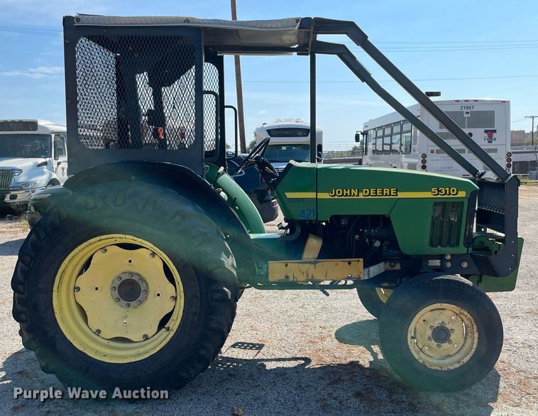 image for item NY9919 2000 John Deere 5310  tractor