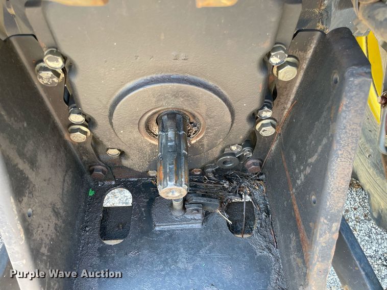 image for item NY9919 2000 John Deere 5310  tractor