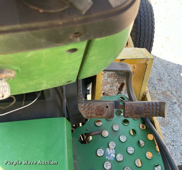 image for item NY9919 2000 John Deere 5310  tractor