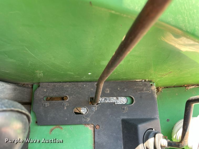 image for item NY9919 2000 John Deere 5310  tractor