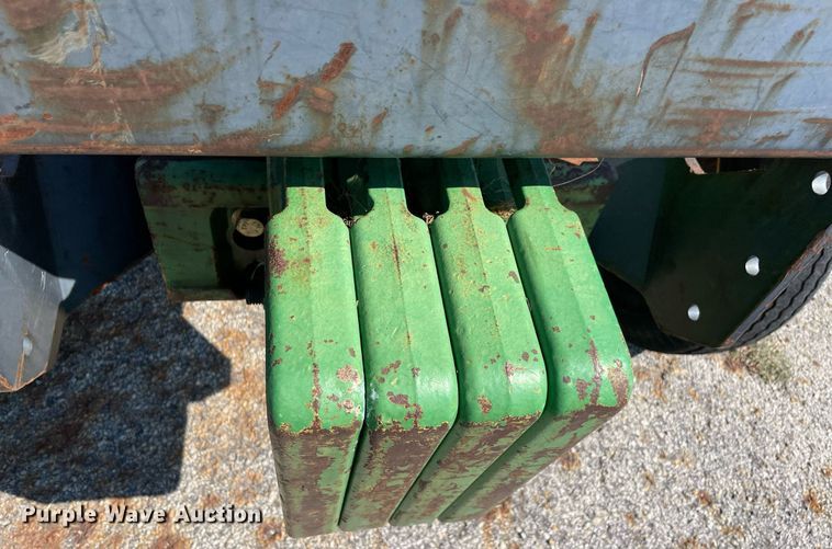 image for item NY9919 2000 John Deere 5310  tractor