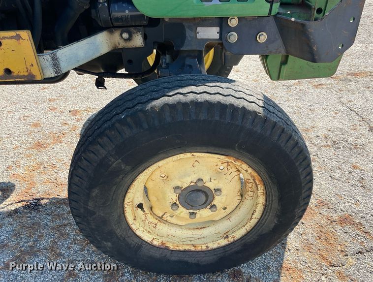 image for item NY9919 2000 John Deere 5310  tractor