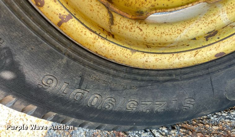 image for item NY9919 2000 John Deere 5310  tractor