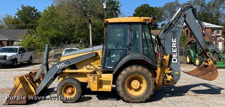 image for item NY9922 2009 John Deere 310J  backhoe