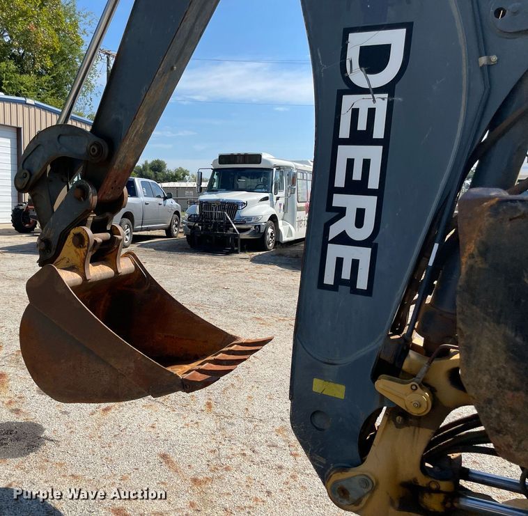 image for item NY9922 2009 John Deere 310J  backhoe
