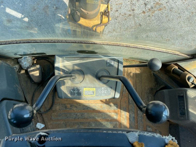 image for item NY9922 2009 John Deere 310J  backhoe