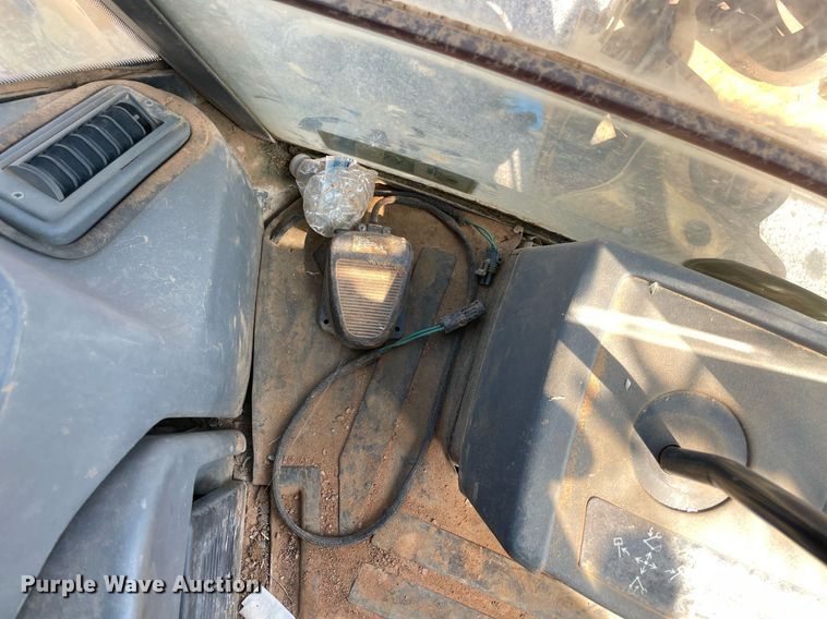 image for item NY9922 2009 John Deere 310J  backhoe