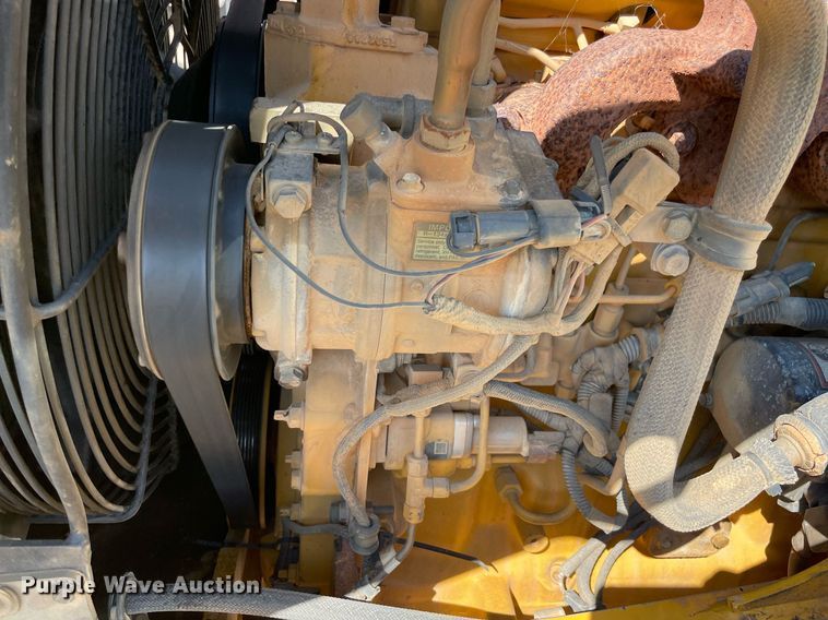 image for item NY9922 2009 John Deere 310J  backhoe