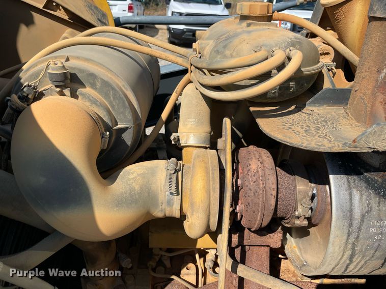 image for item NY9922 2009 John Deere 310J  backhoe