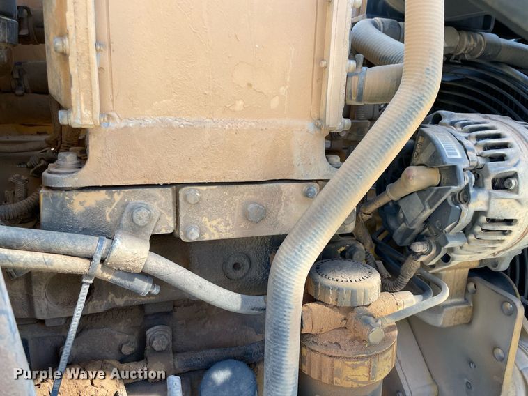 image for item NY9922 2009 John Deere 310J  backhoe