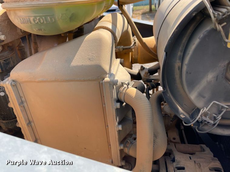 image for item NY9922 2009 John Deere 310J  backhoe