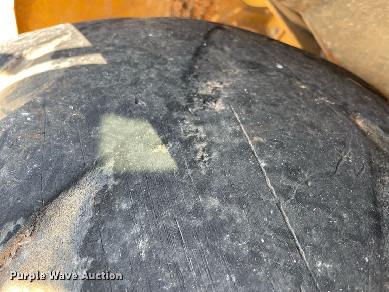 image for item NY9922 2009 John Deere 310J  backhoe