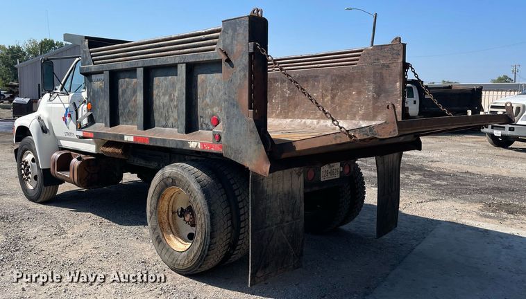 image for item NY9953 1998 Ford F800  dump truck