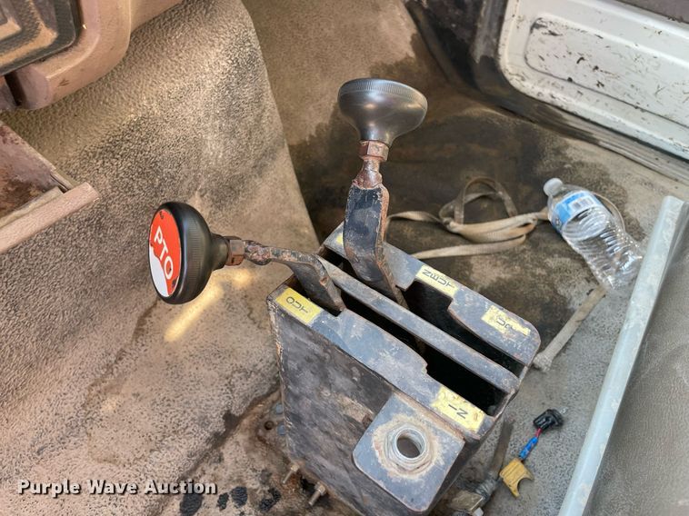 image for item NY9953 1998 Ford F800  dump truck