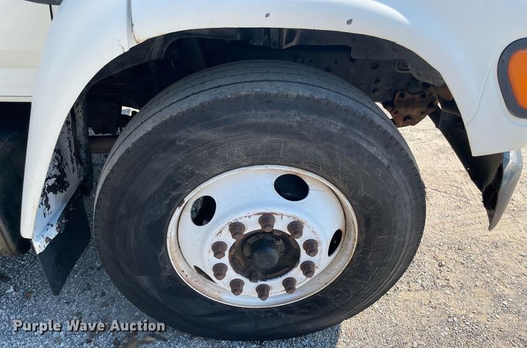 image for item NY9953 1998 Ford F800  dump truck