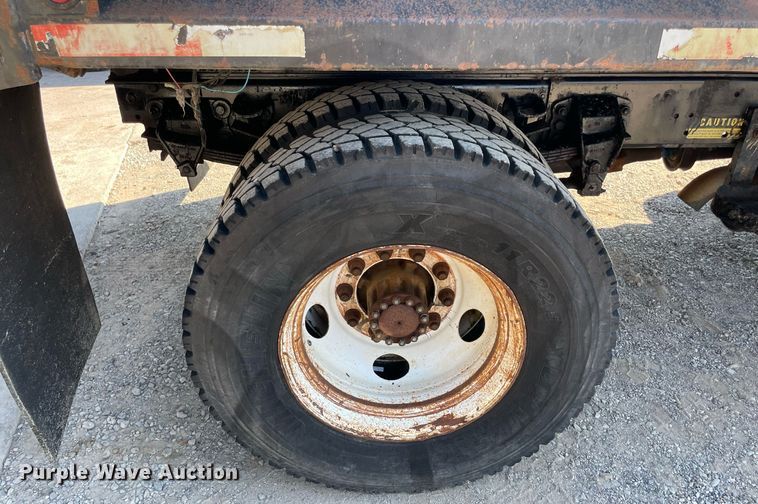 image for item NY9953 1998 Ford F800  dump truck