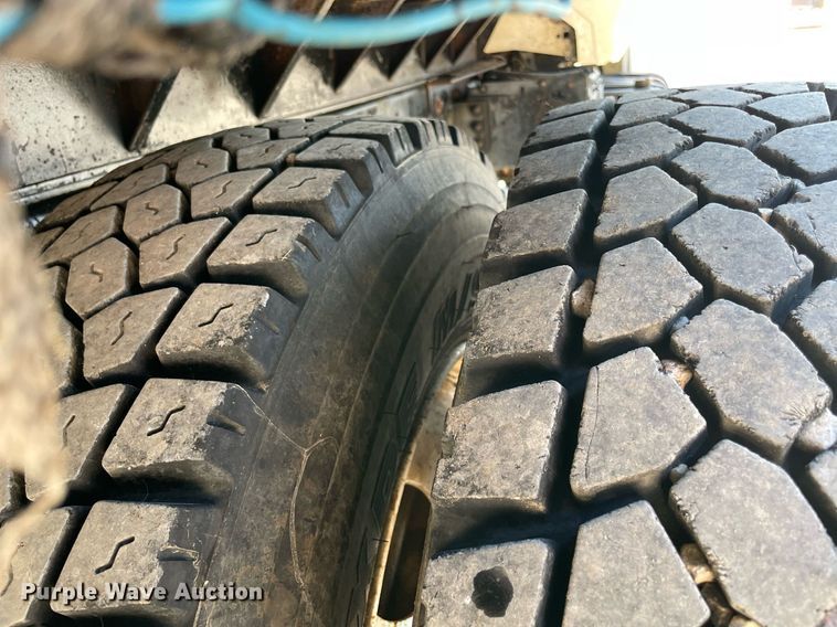 image for item NY9953 1998 Ford F800  dump truck