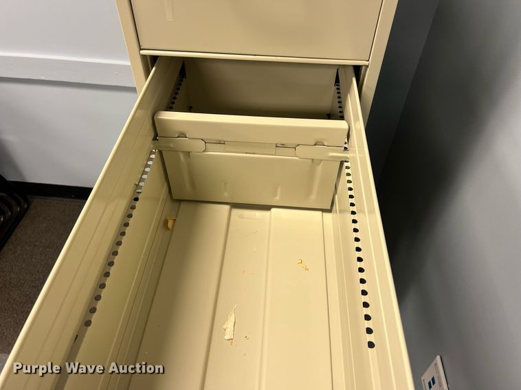 image for item OA9044 Filing cabinets