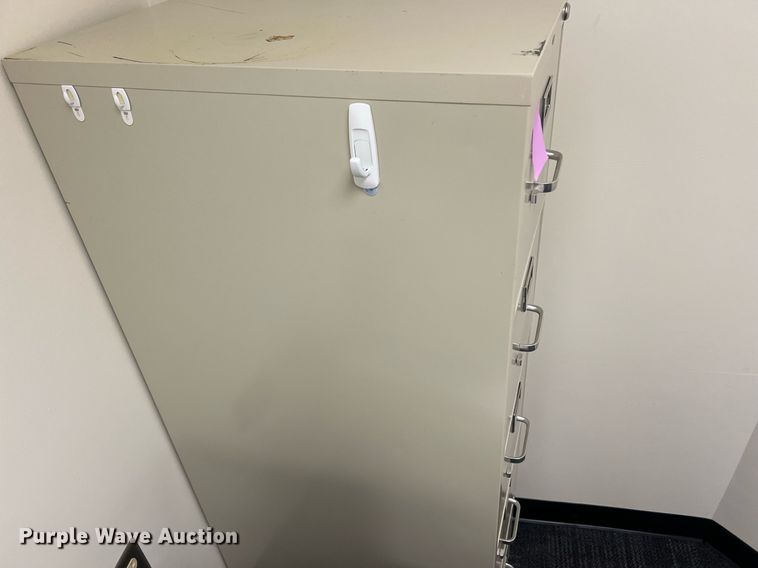 image for item OA9044 Filing cabinets