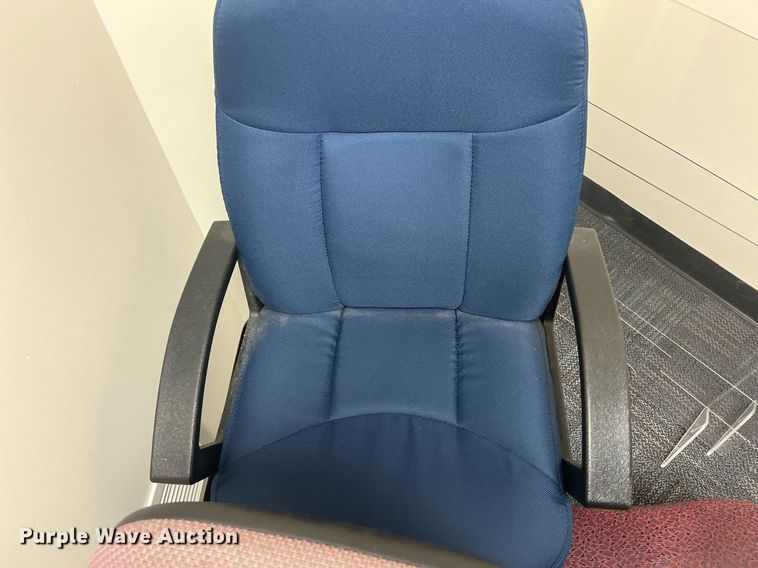 image for item OA9048 Rolling chairs