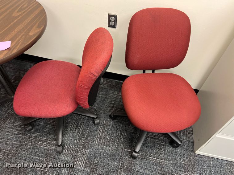 image for item OA9048 Rolling chairs