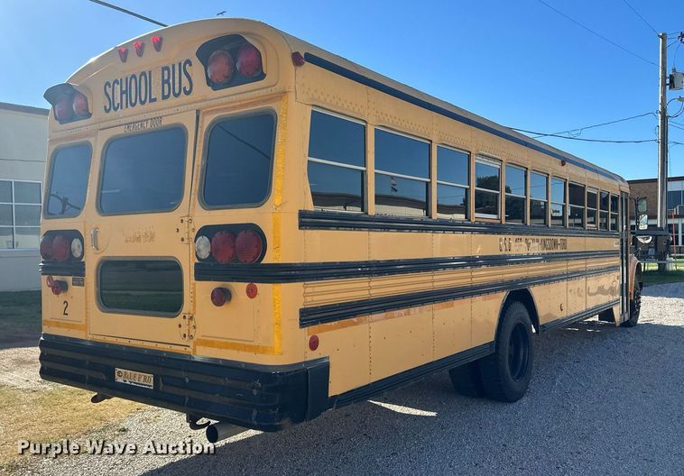 image for item OC9454 2000 International 3800  school bus