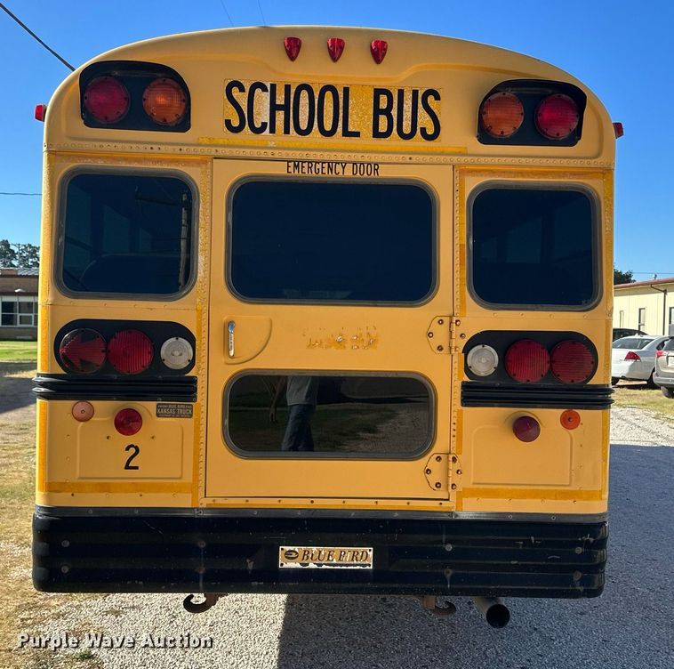 image for item OC9454 2000 International 3800  school bus