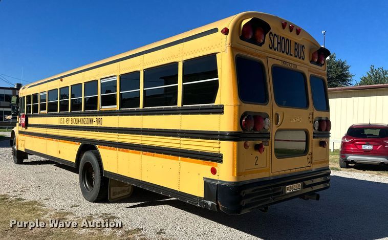 image for item OC9454 2000 International 3800  school bus