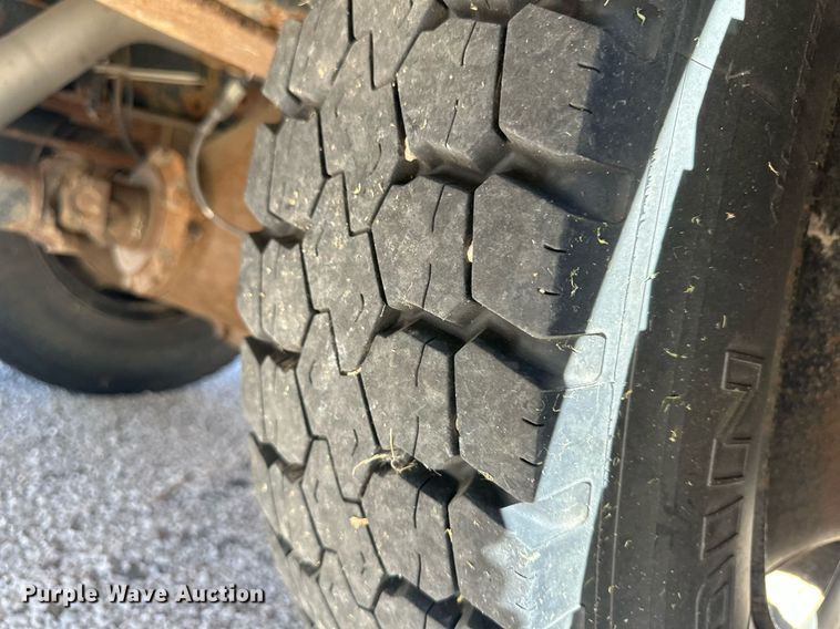 image for item OC9454 2000 International 3800  school bus