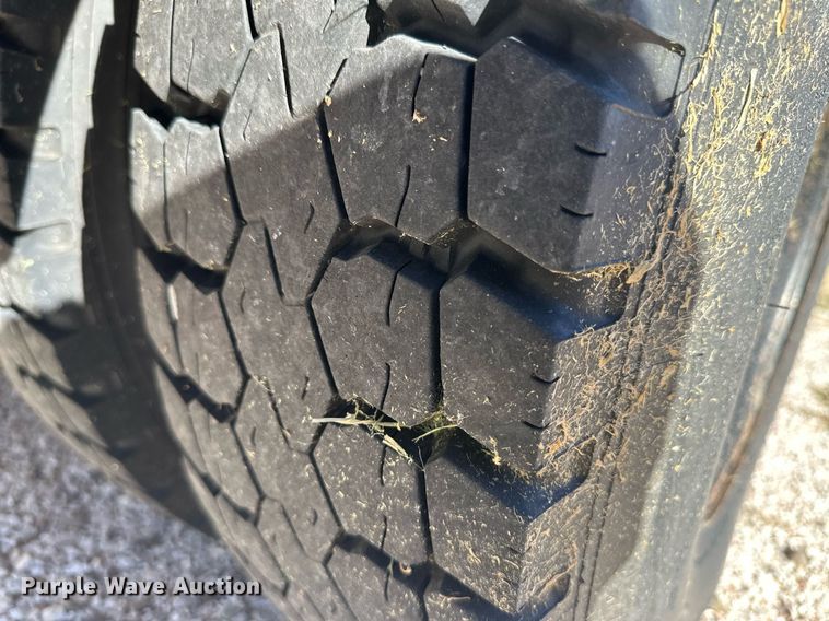 image for item OC9454 2000 International 3800  school bus