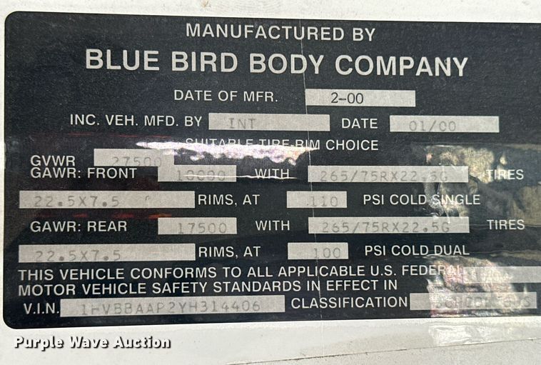 image for item OC9454 2000 International 3800  school bus