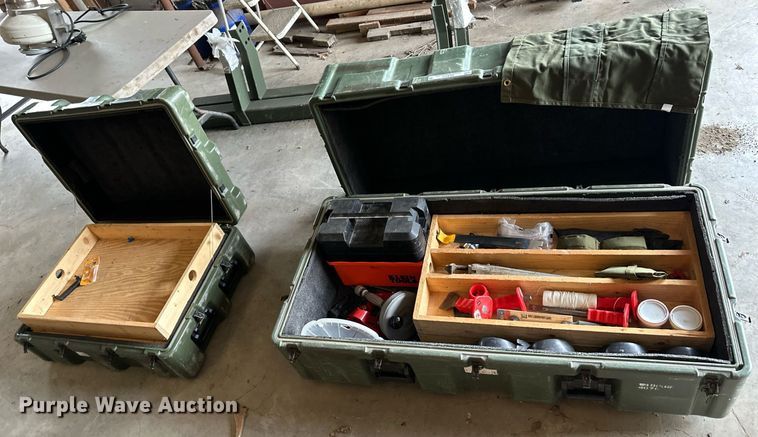 image for item OF9117 (2) storage boxes