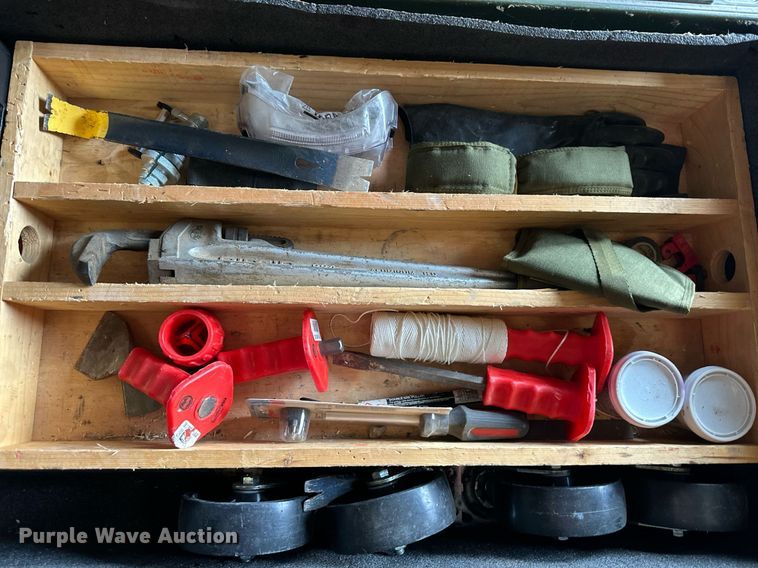 image for item OF9117 (2) storage boxes